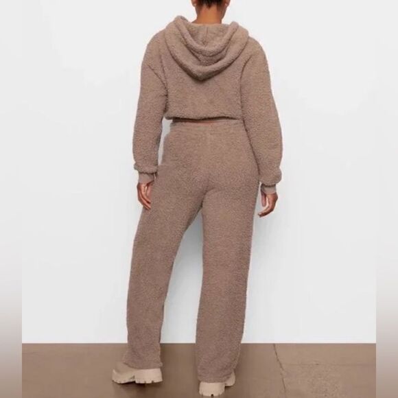 SKIMS Teddy Track Fleece Pants Desert Womens XL - Picture 2 of 4